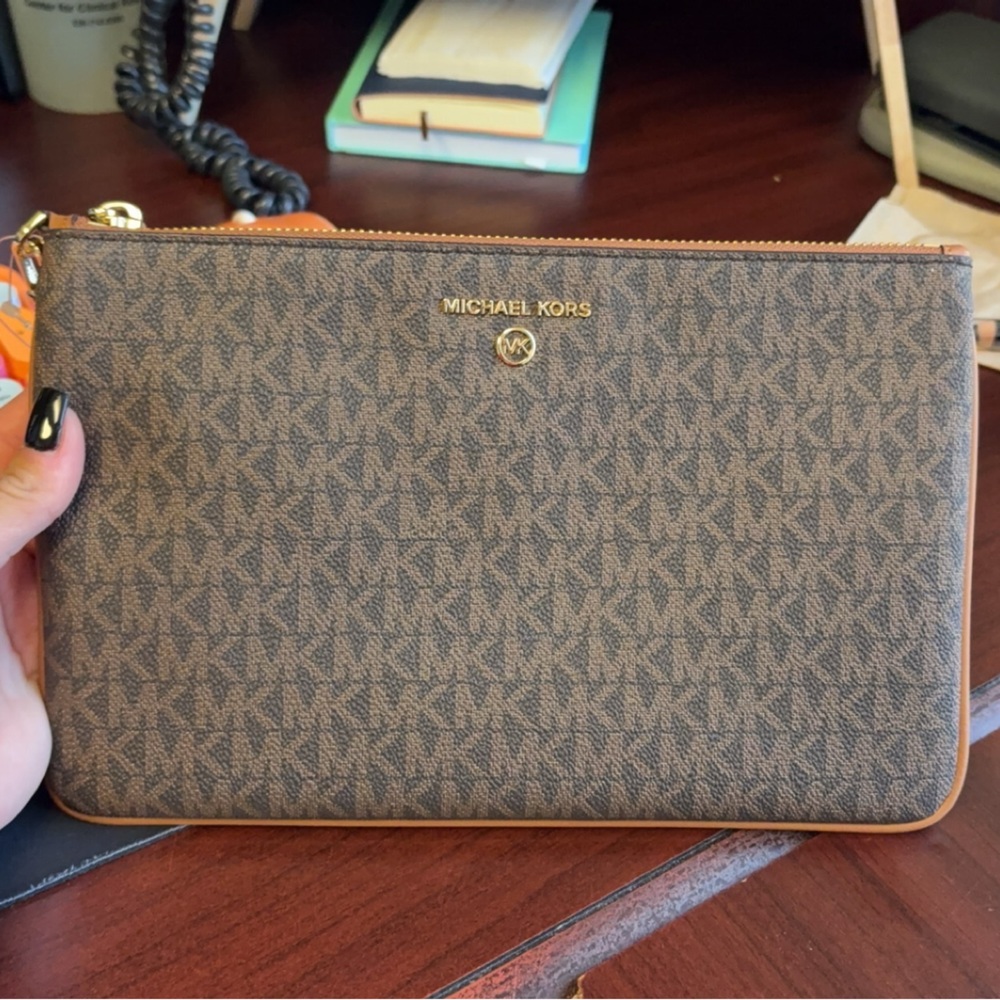 Michael Kors large wristlet